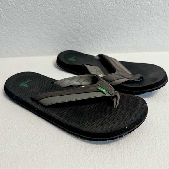 Sanuk Men’s Gray T strap cushioned Sandal Sz 10 - Picture 3 of 5